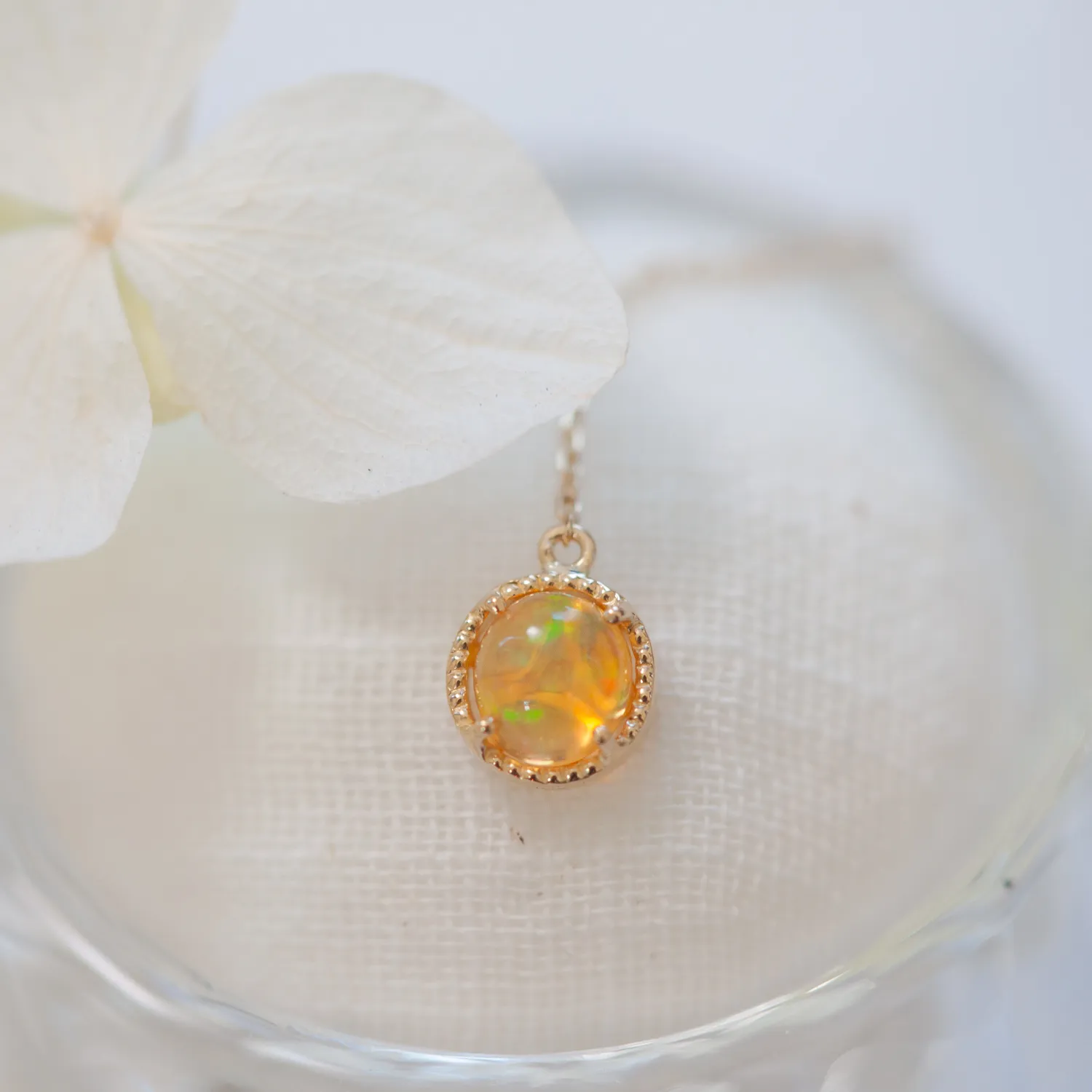 お持ち込みの石でチェーンピアス